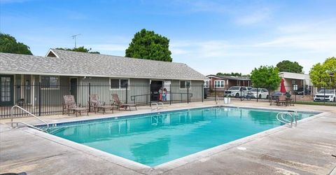 5901 Newbrook Cir #117, Riverbank, CA 95367 Photo