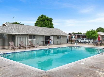 5901 Newbrook Cir #117, Riverbank, CA 95367 Photo