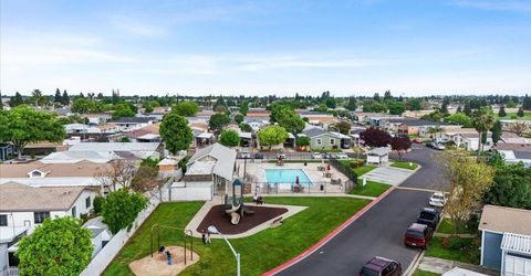 5901 Newbrook Cir #117, Riverbank, CA 95367 Photo