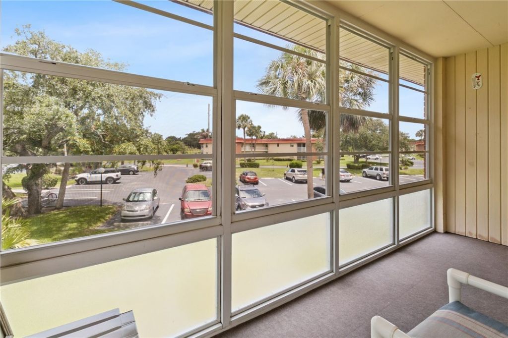 105 Spring Lake Court , Unit 203, Vero Beach, FL 32962 Photo