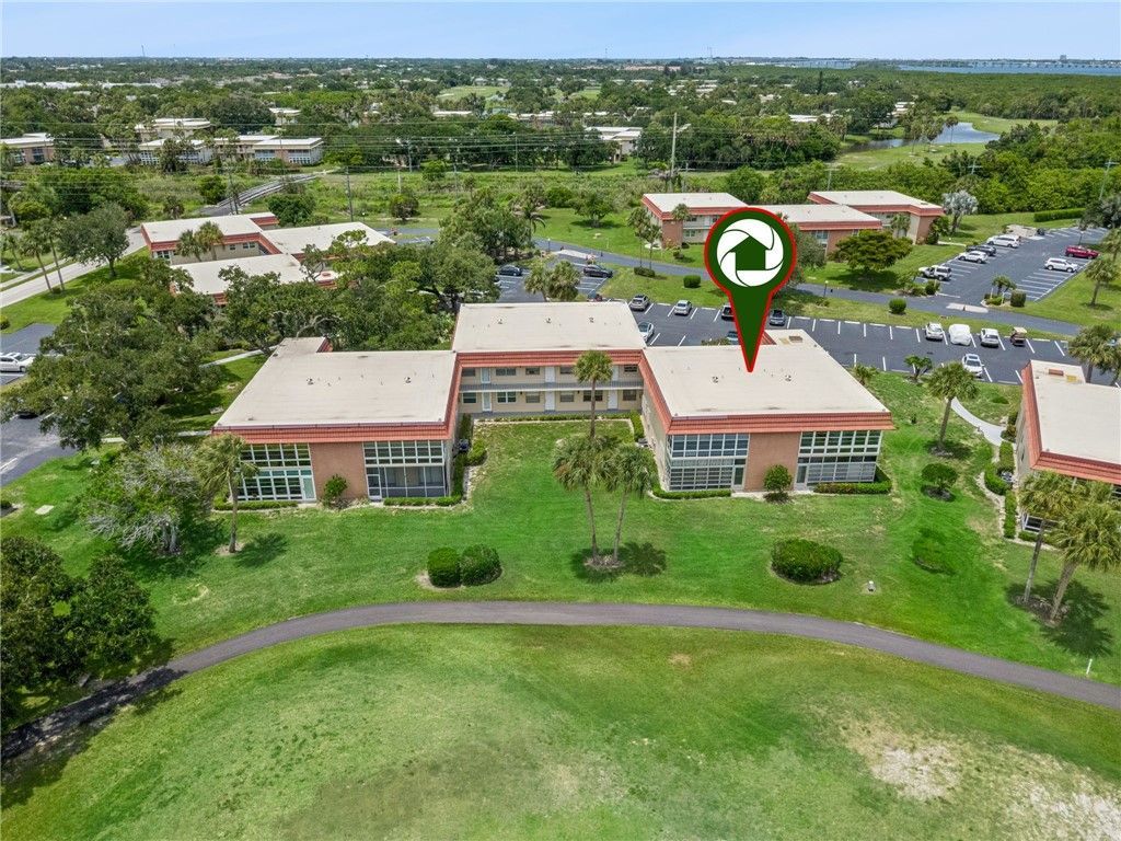 105 Spring Lake Court , Unit 203, Vero Beach, FL 32962 Photo
