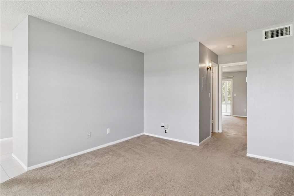 105 Spring Lake Court , Unit 203, Vero Beach, FL 32962 Photo