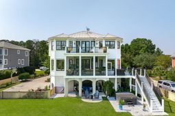 1212 Winding Creek Court photo 4
