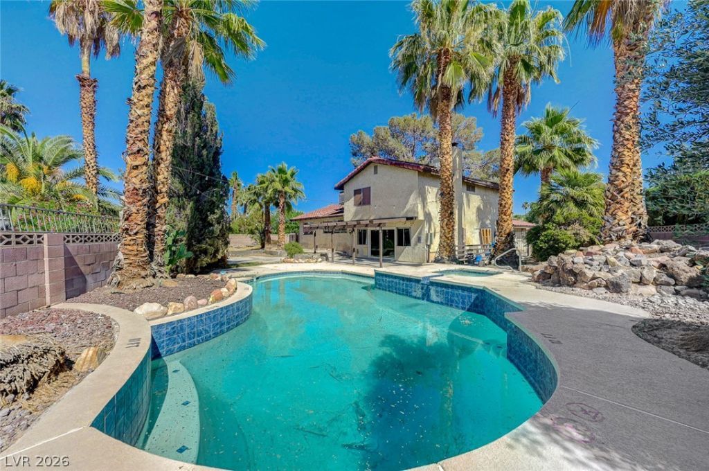 5872 Buhl Court , Las Vegas, NV 89103