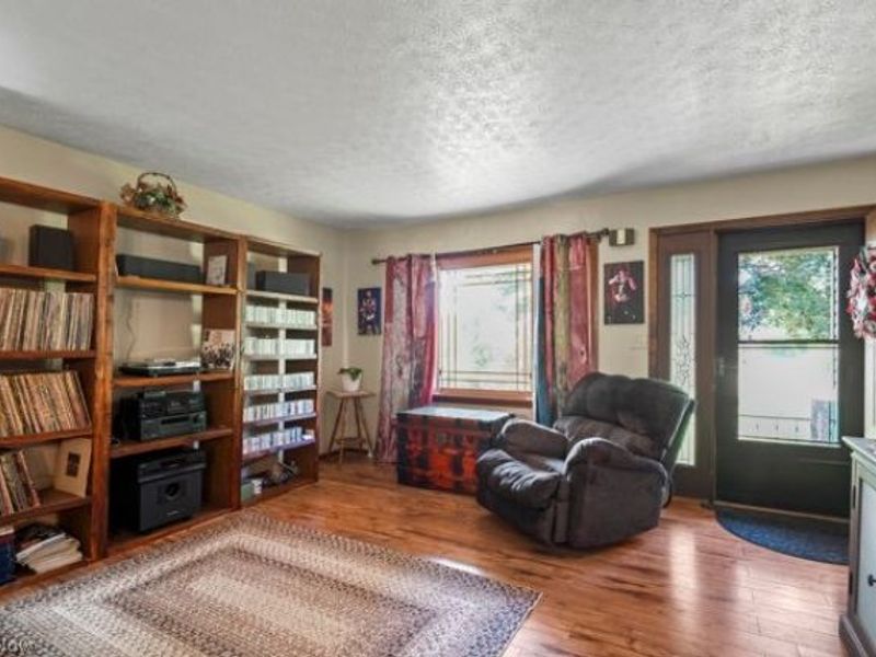 5030 Warren Sharon Road, Vienna, OH 44473 Photo 4