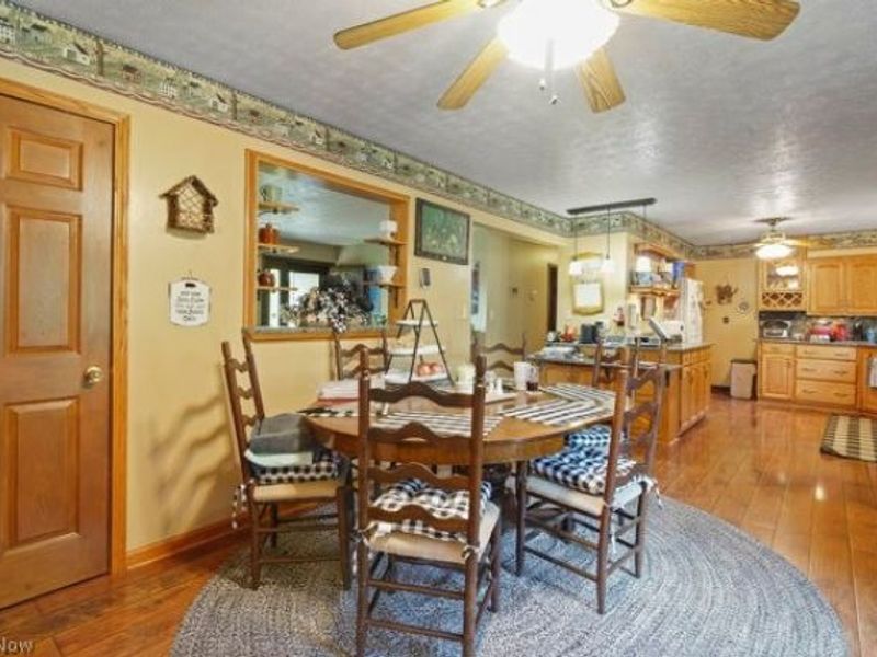 5030 Warren Sharon Road, Vienna, OH 44473 Photo 8