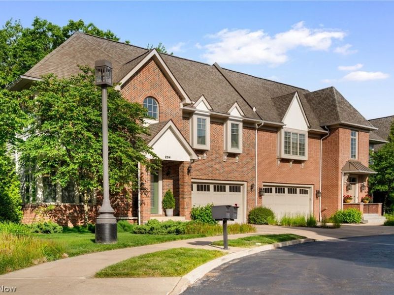 204 Ashbourne Drive, Westlake, OH 44145 Photo 2