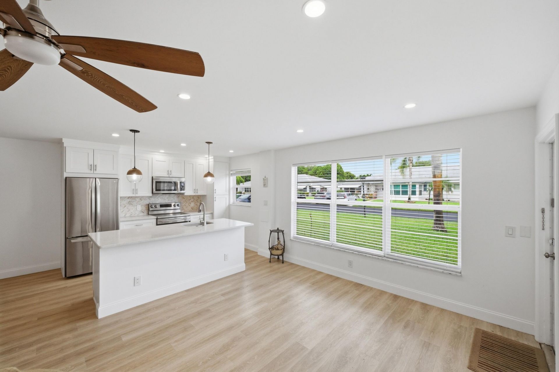 955 Circle Drive, Unit B, Delray Beach, FL 33445 Photo