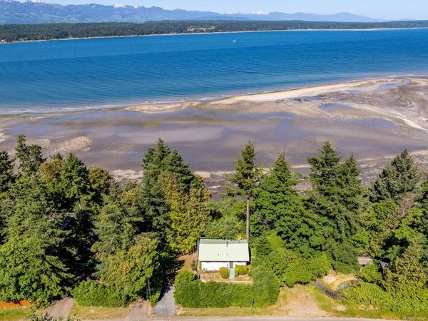 3845 Shingle Spit Rd , Hornby Island, BC V0R 1Z0