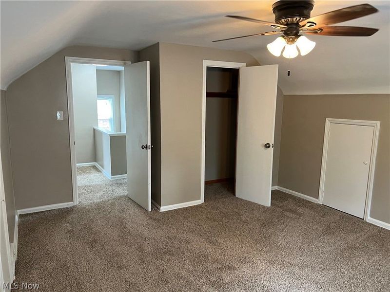 390 E 210th Street, Euclid, OH 44123 Photo 10