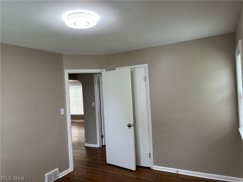 390 E 210th Street, Euclid, OH 44123 Photo 21