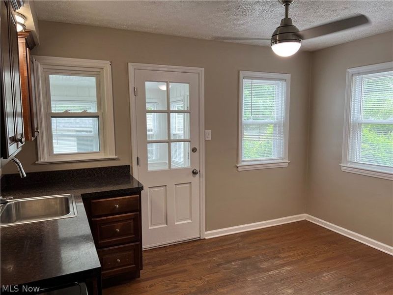 390 E 210th Street, Euclid, OH 44123 Photo 7