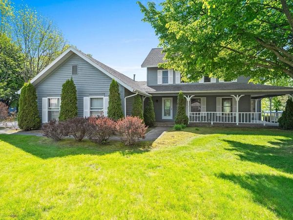 4116 Michigan Shores DRIVE, Menominee, MI 49858