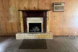 112 Garnet Street photo 4