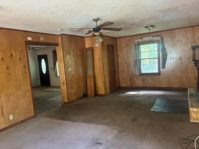 112 Garnet Street Photo 4