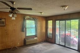 112 Garnet Street photo 4