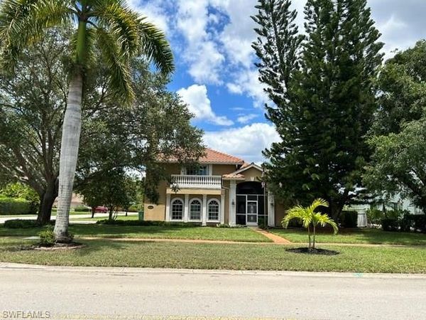 2312 Kings Lake BLVD, NAPLES, FL 34112