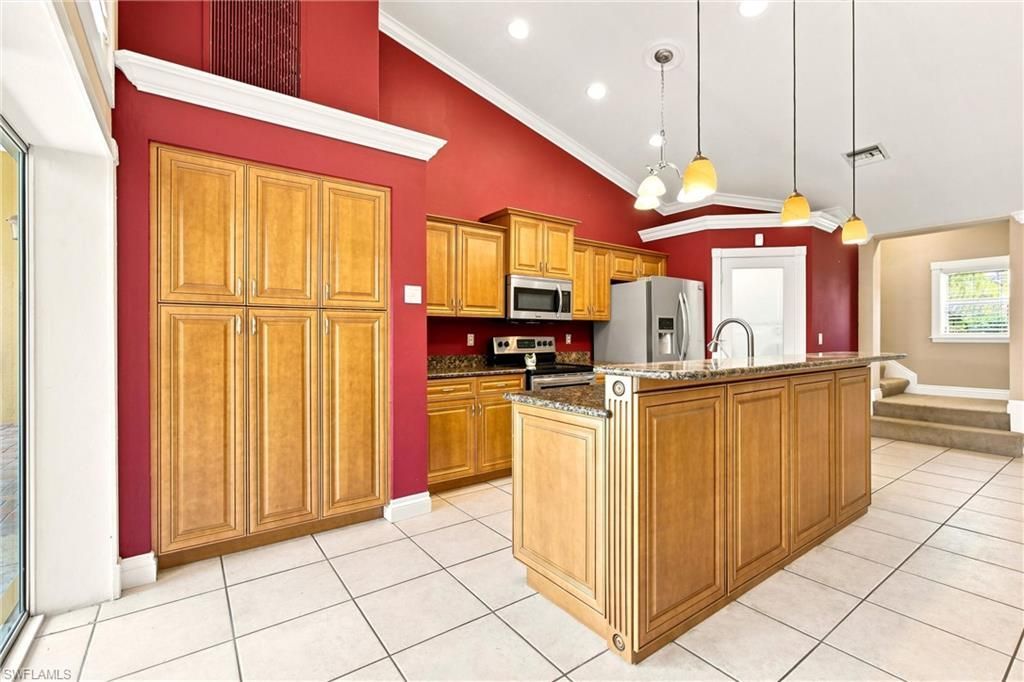 2312 Kings Lake Blvd, Naples, FL 34112 Photo