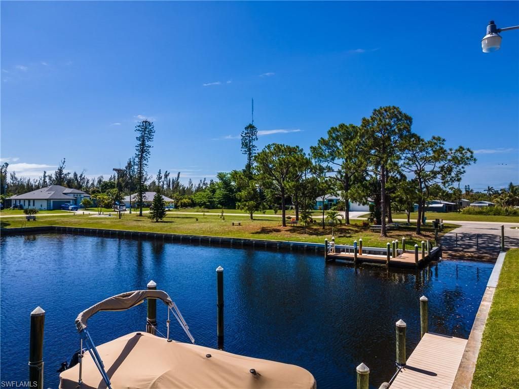5725 Genesee Pkwy , Unit 10, Bokeelia, FL 33922 Photo