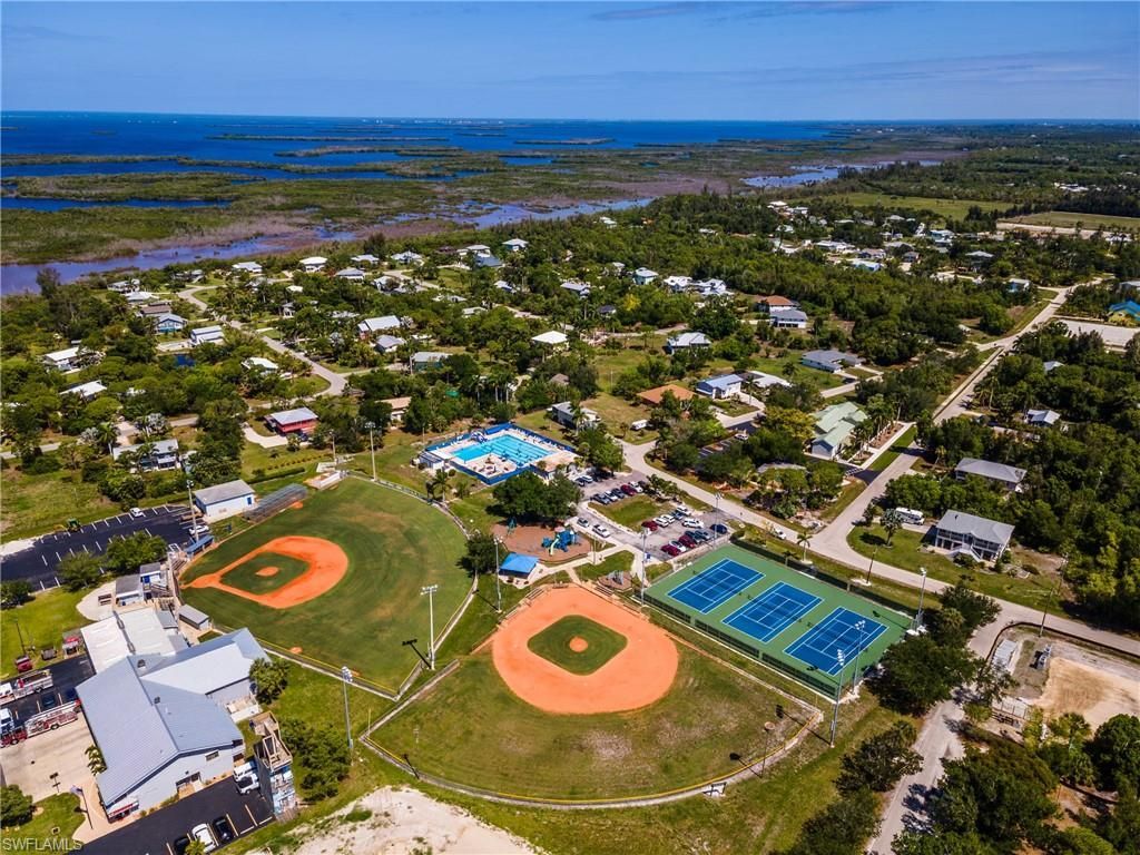 5725 Genesee Pkwy , Unit 10, Bokeelia, FL 33922 Photo