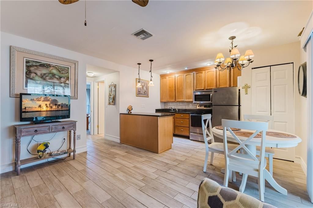 5725 Genesee Pkwy , Unit 10, Bokeelia, FL 33922 Photo