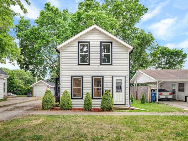 413 W Washington Street , Morris, IL 60450