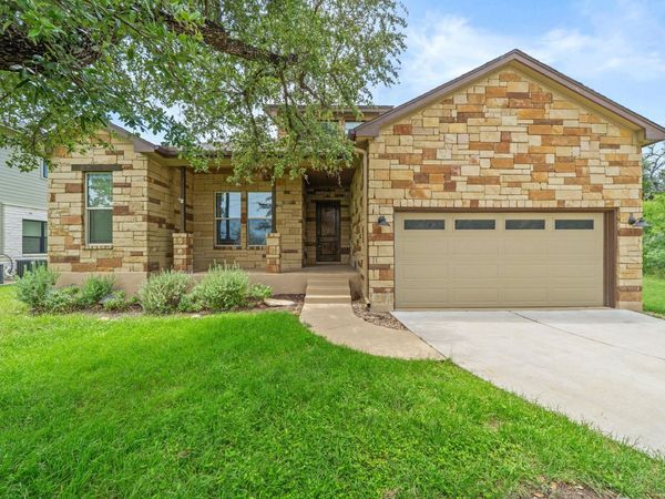 413 Bedford DR , Spicewood, TX 78669