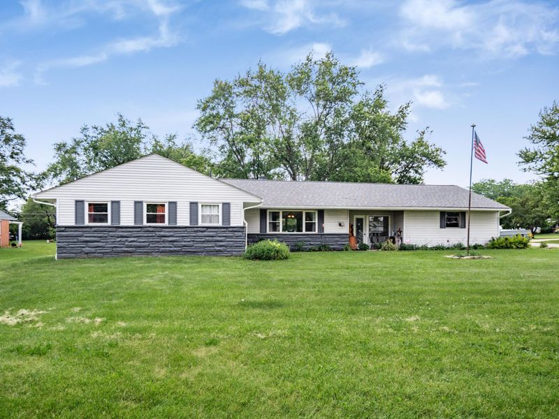 4761 Haughn Road, Grove City, OH 43123 Photo 2