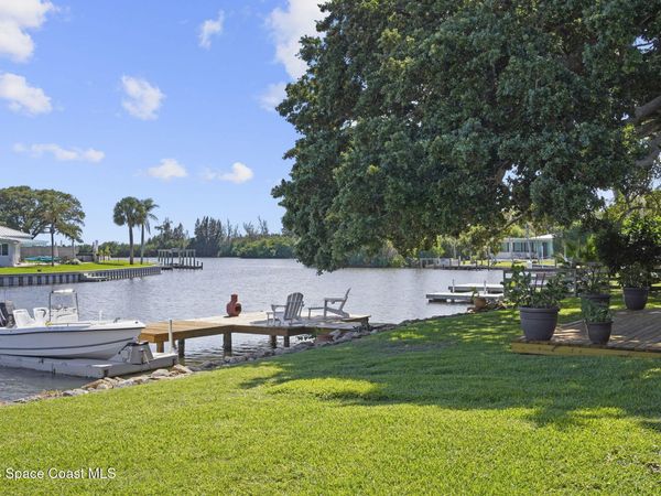514 Cocoa Isles Boulevard, Cocoa Beach, FL 32931