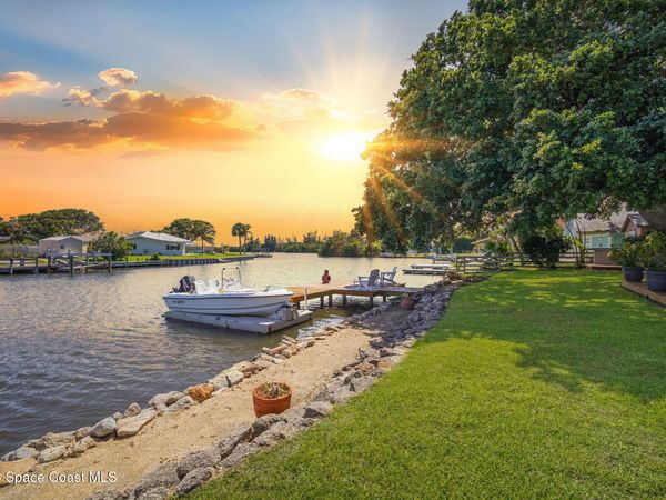 514 Cocoa Isles Boulevard, Cocoa Beach, FL 32931