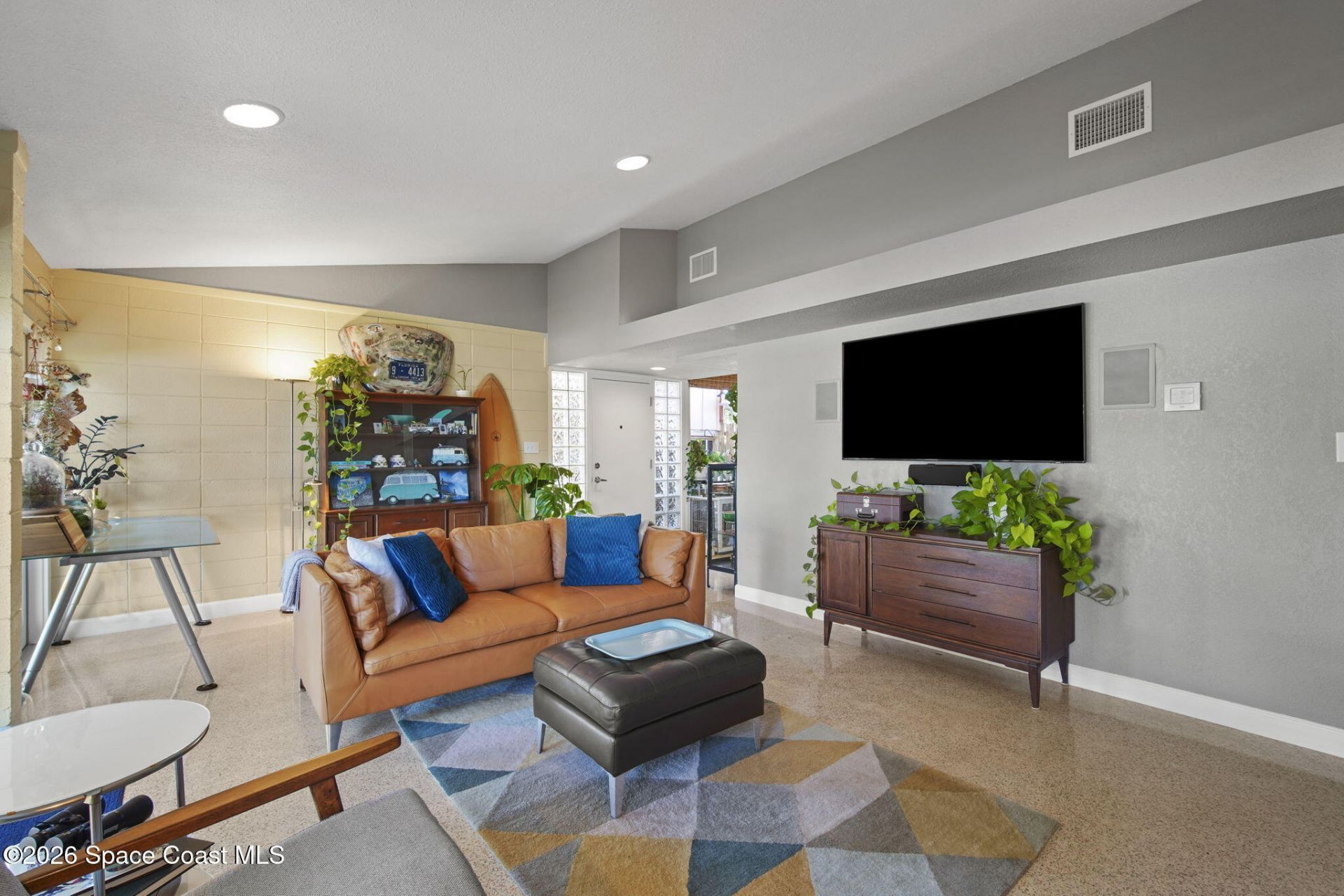 514 Cocoa Isles Boulevard, Cocoa Beach, FL 32931 Photo