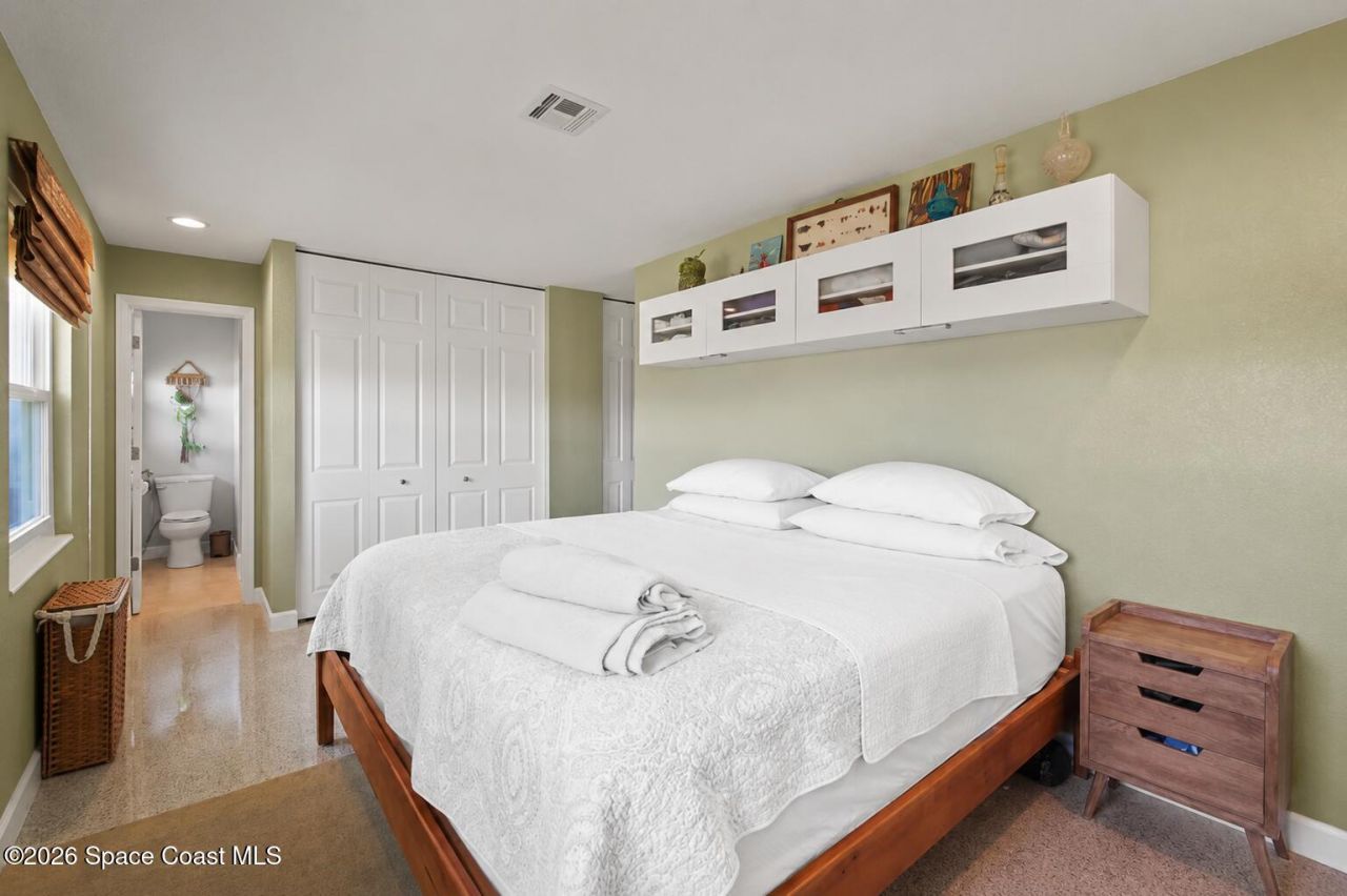 514 Cocoa Isles Boulevard, Cocoa Beach, FL 32931 Photo