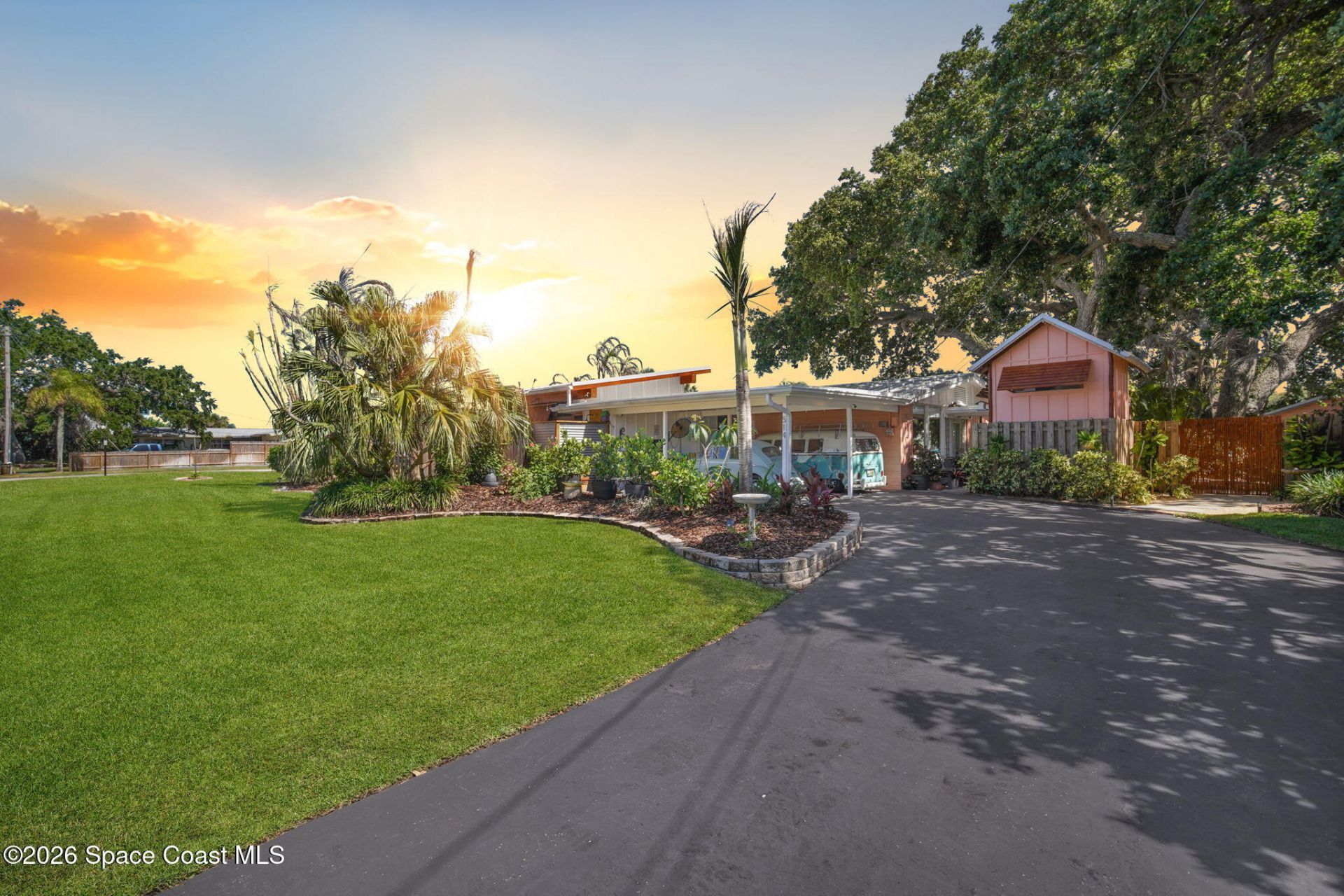 514 Cocoa Isles Boulevard, Cocoa Beach, FL 32931 Photo