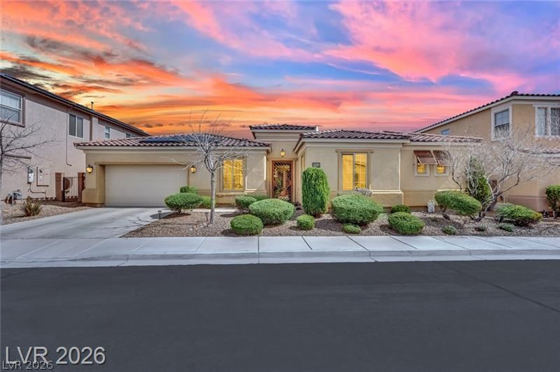 6864 Desert Island Street , Las Vegas, NV 89149