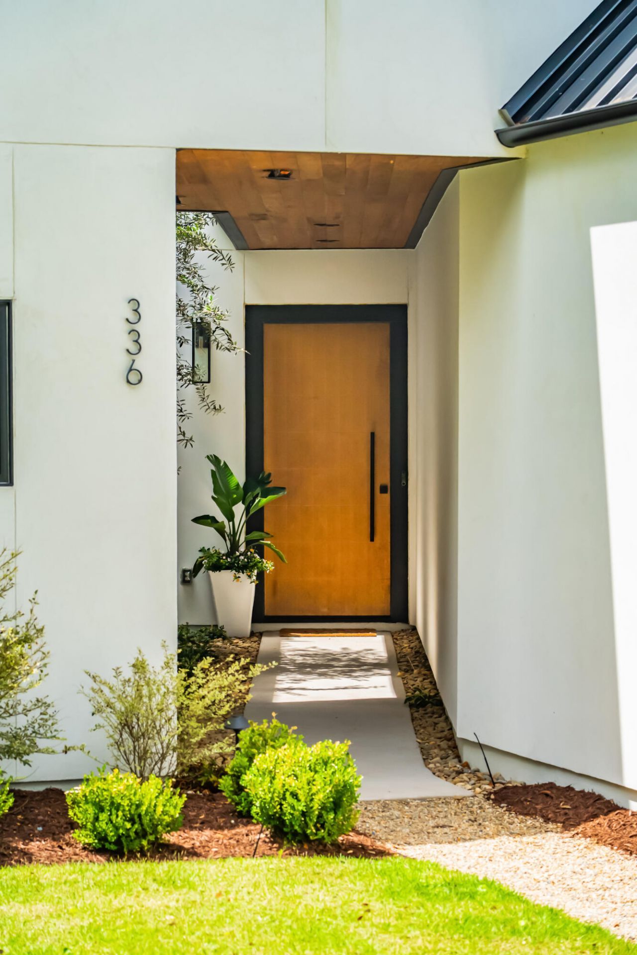 336 Coinbow Drive Photo 9