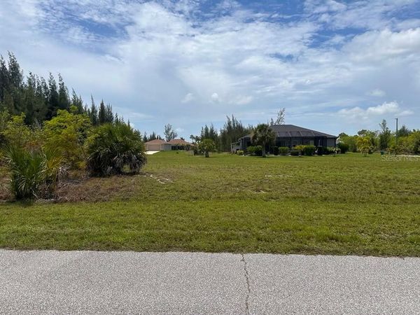 9243 LINGLE STREET , PORT CHARLOTTE, FL 33981