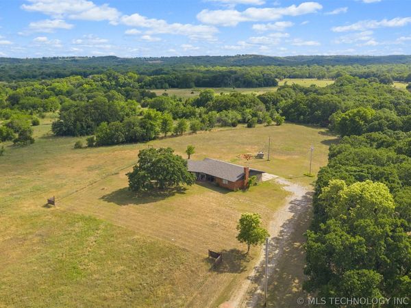33247 Brushy Mound Lane , Marietta, OK 73463
