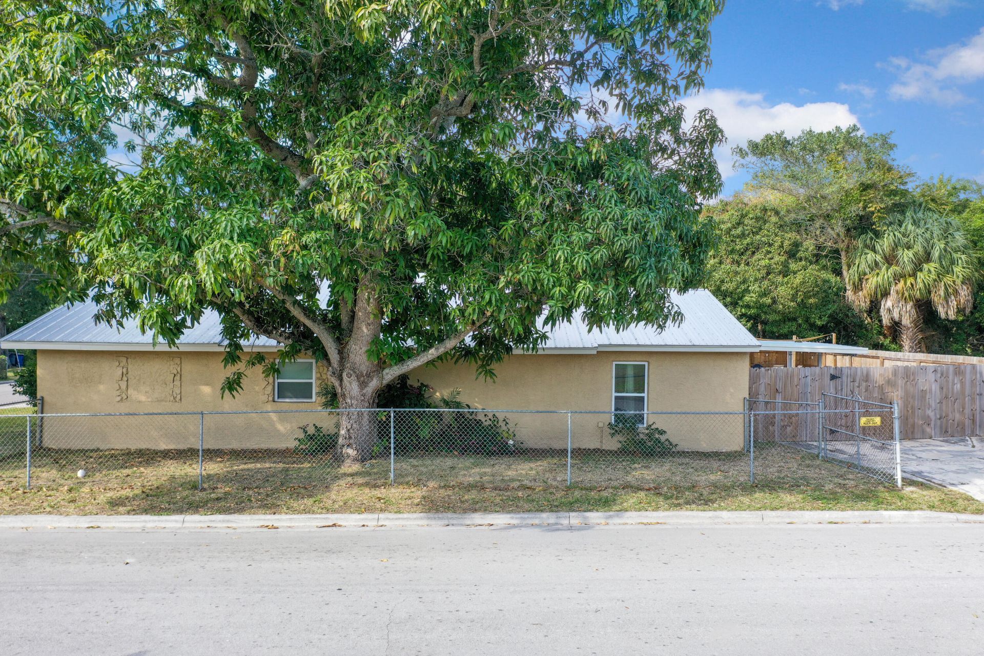 1002 Avenue E, Fort Pierce, FL 34950 Photo