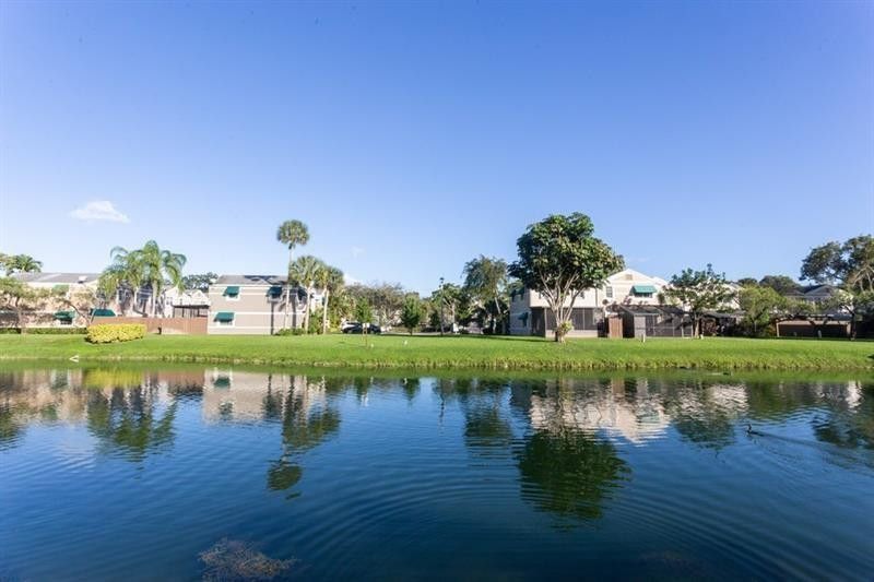 5200 Lake Loop Road, Cooper City, FL 33330 Photo