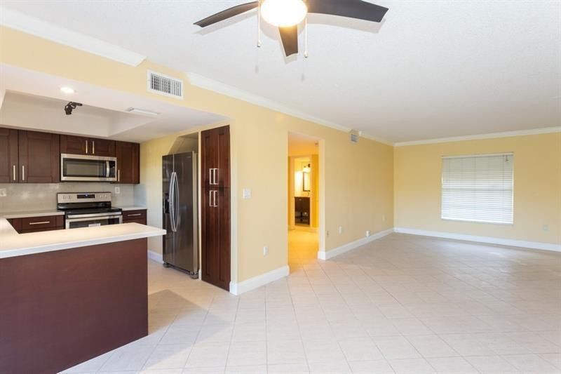 5200 Lake Loop Road, Cooper City, FL 33330 Photo