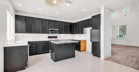8859 Shasta Lily Dr, Elk Grove, CA 95624 Photo