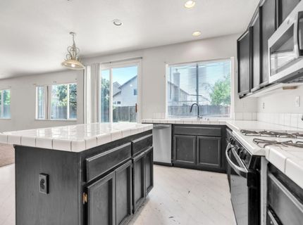 8859 Shasta Lily Dr, Elk Grove, CA 95624 Photo