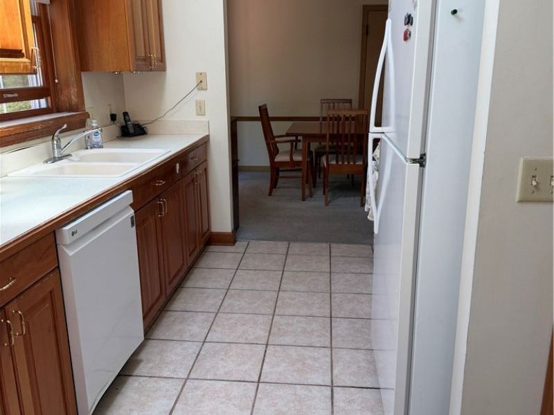 26822 Russell Road, Bay Village, OH 44140 Photo 6