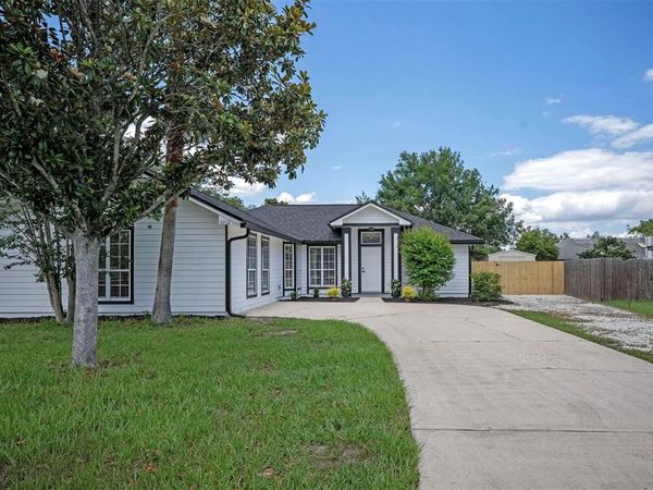 3210 SARAHS COURT , GREEN COVE SPRINGS, FL 32043