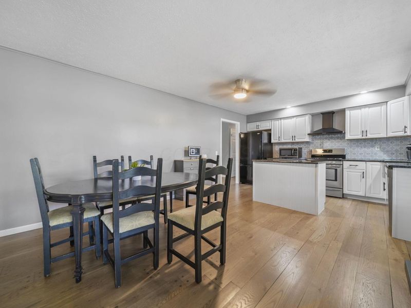 328 Darlene Street, Centerburg, OH 43011 Photo 10