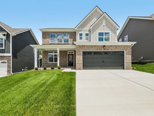 1083 Large Poppy Dr , La Vergne, TN 37086