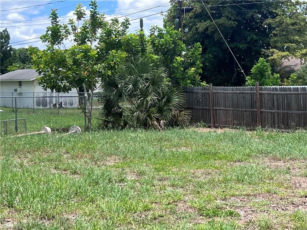 17 Illinois Rd , Lehigh Acres, FL 33936 Photo