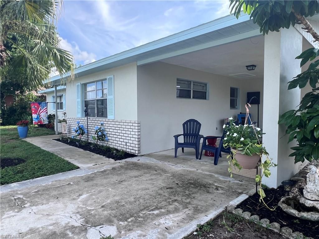 17 Illinois Rd, Lehigh Acres, FL 33936 Photo