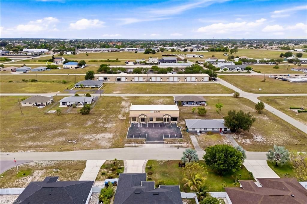 1009 NE 8th Ter , Cape Coral, FL 33909 Photo