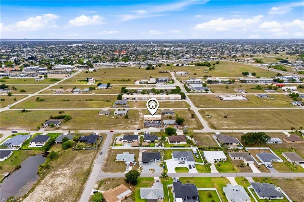 1009 NE 8th Ter , Cape Coral, FL 33909 Photo
